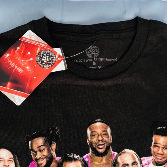 WWE T-Shirt - Picture 2 of 12